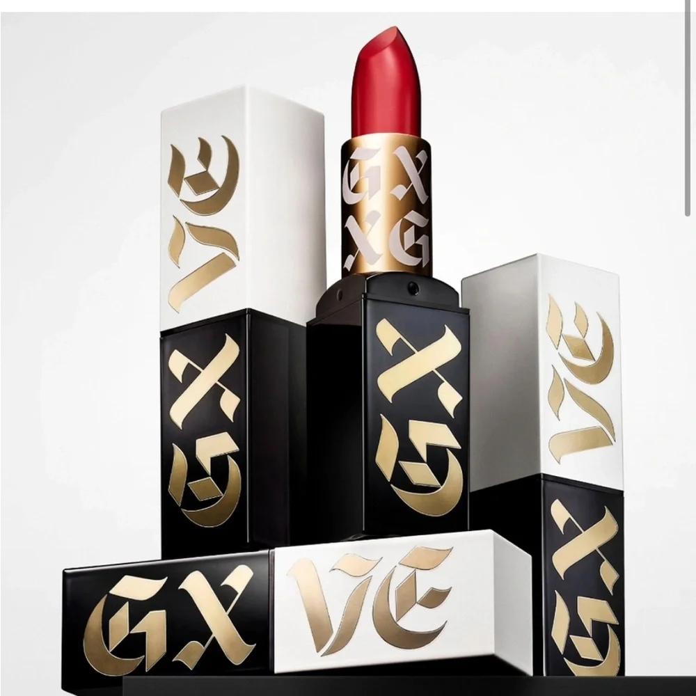 GXVE BEAUTY By Gwen Stefani Matte Lipstick In Original Recipe (Red) - Picture 5 of 15